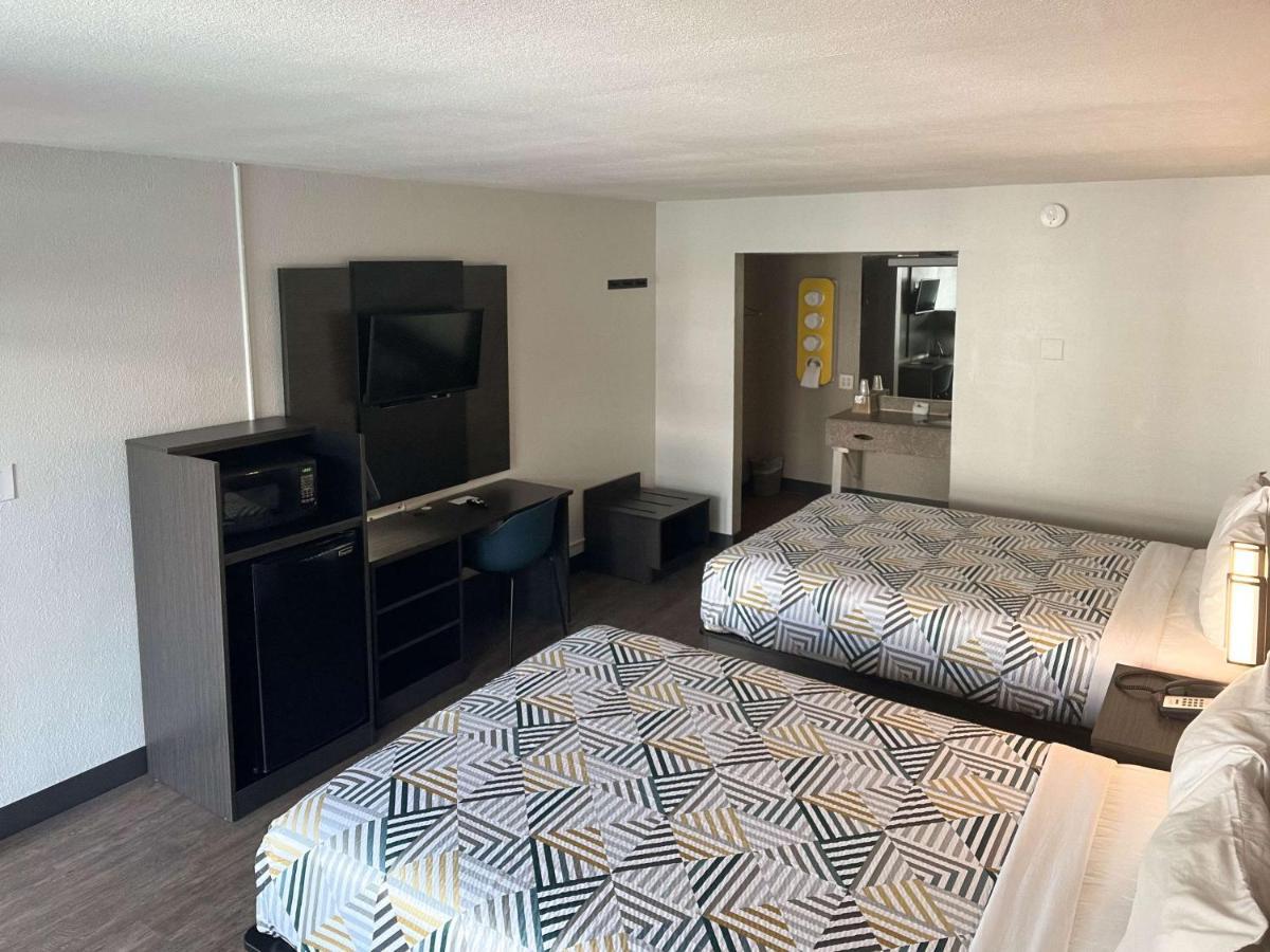 Motel 6 Glendale Az Dış mekan fotoğraf