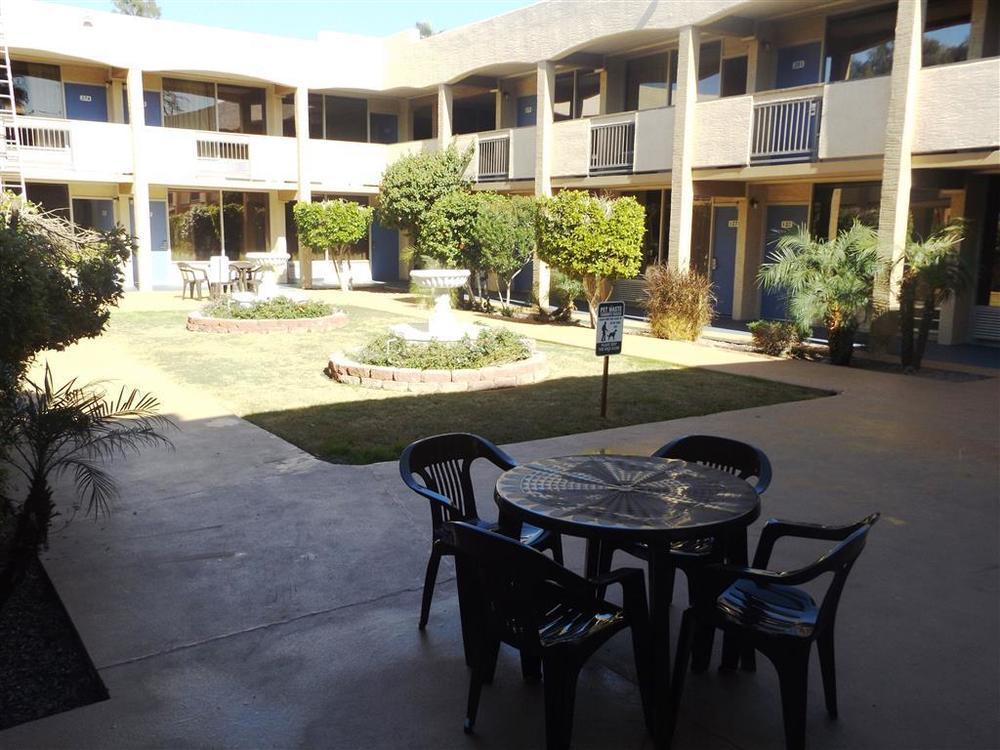 Motel 6 Glendale Az Dış mekan fotoğraf