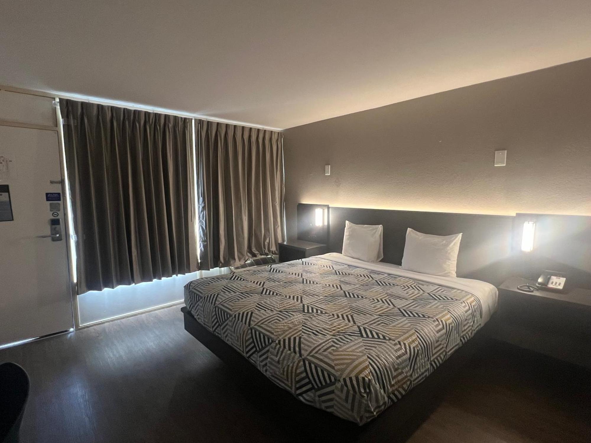 Motel 6 Glendale Az Dış mekan fotoğraf