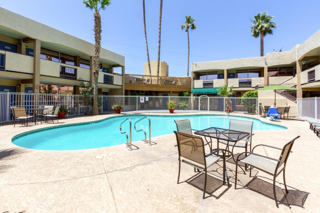 Motel 6 Glendale Az Dış mekan fotoğraf