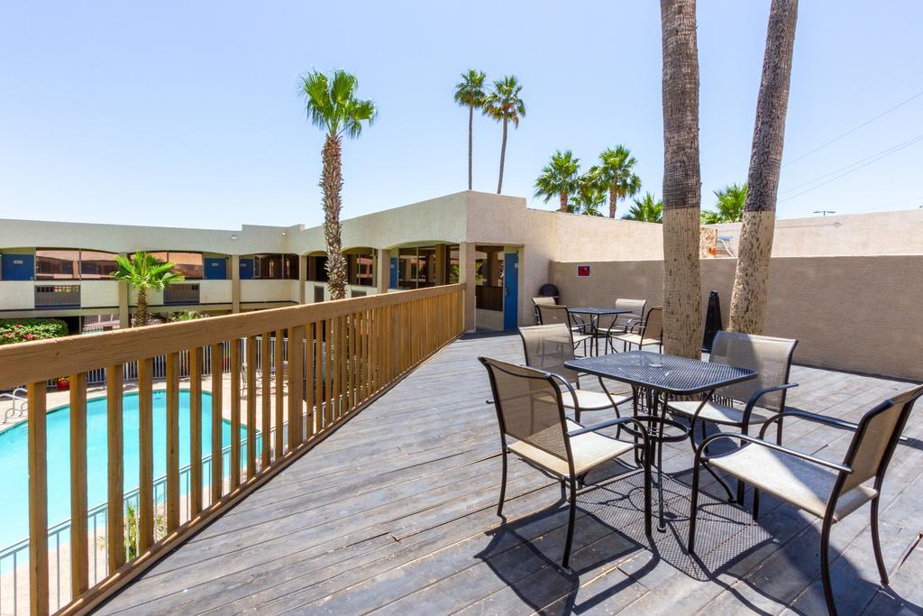 Motel 6 Glendale Az Dış mekan fotoğraf