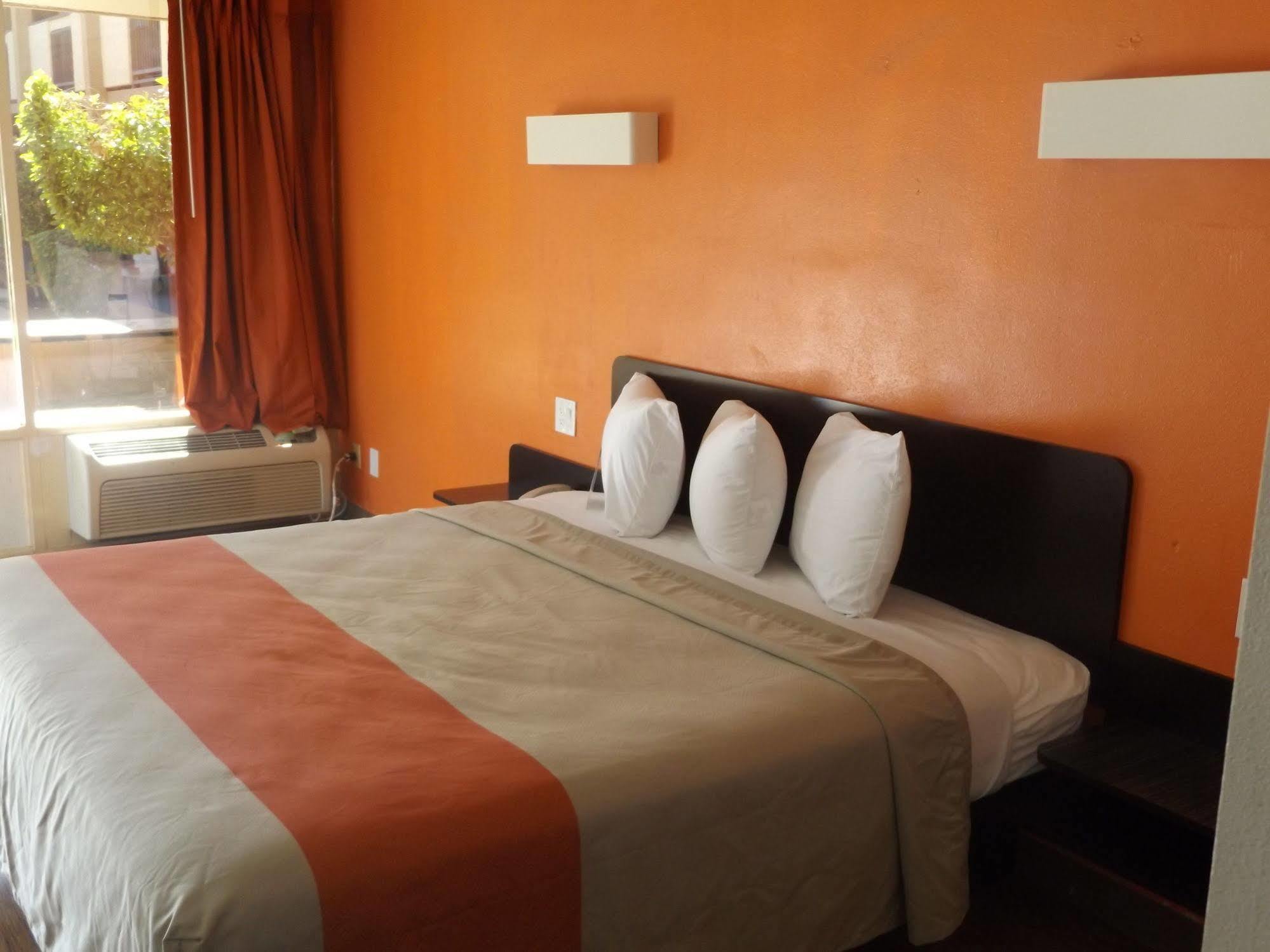 Motel 6 Glendale Az Dış mekan fotoğraf
