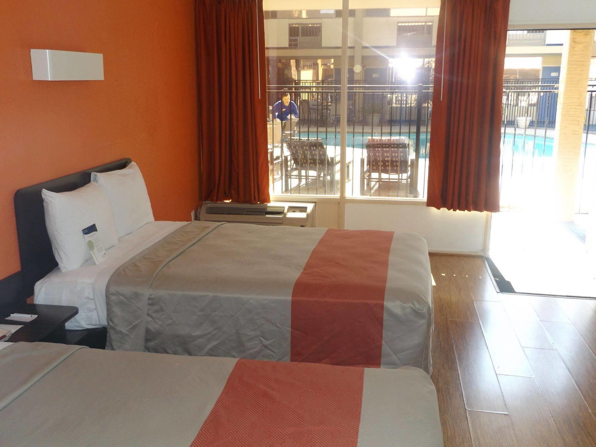 Motel 6 Glendale Az Dış mekan fotoğraf