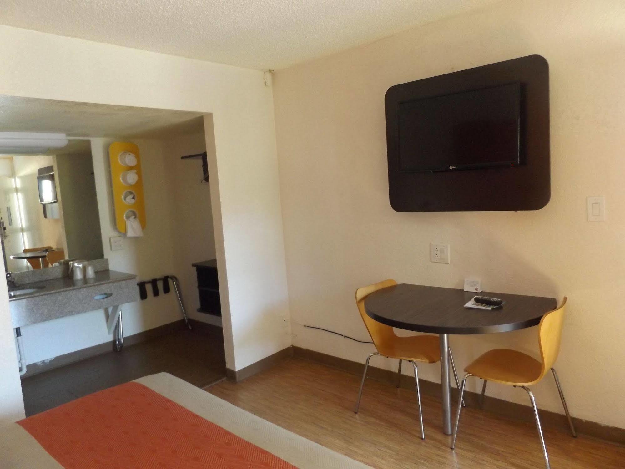 Motel 6 Glendale Az Dış mekan fotoğraf