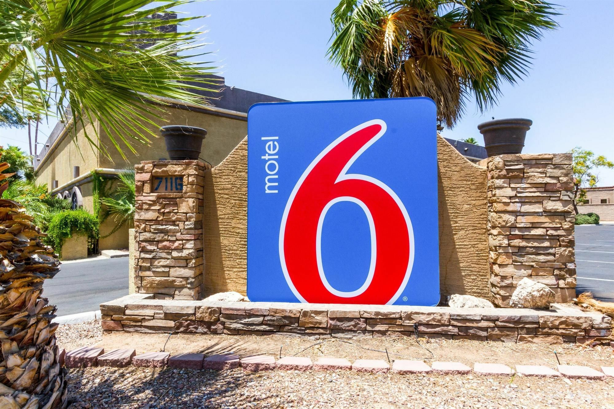 Motel 6 Glendale Az Dış mekan fotoğraf
